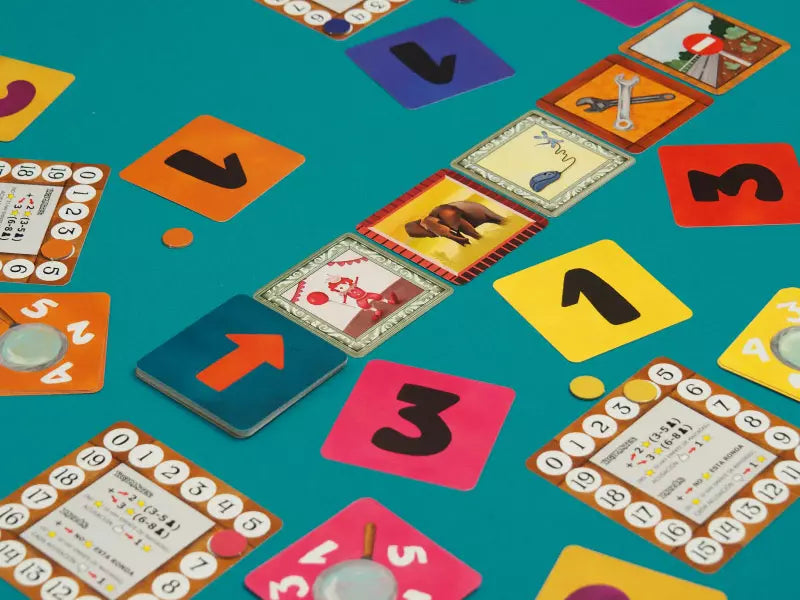 Robo en el Museo — Juego de Cartas de Roles Ocultos y Deducción