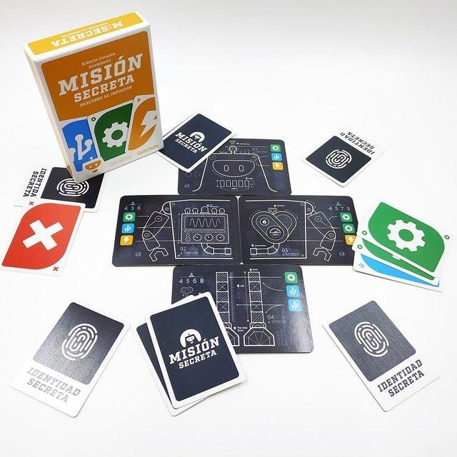 Misión secreta - Juego de cartas de identidades ocultas - Kukara Games